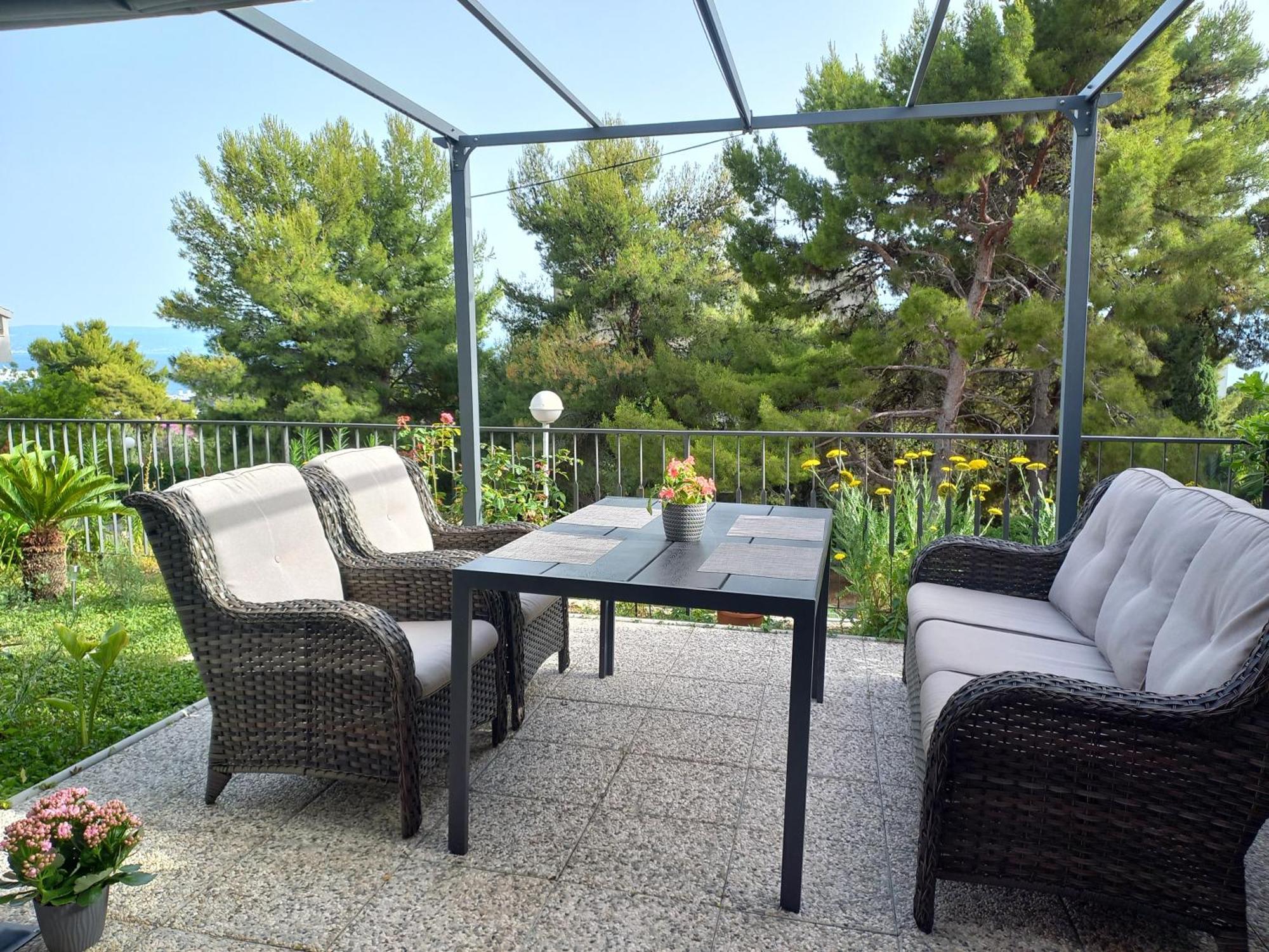 Unique Residence With Garden And Sea View Split Bagian luar foto